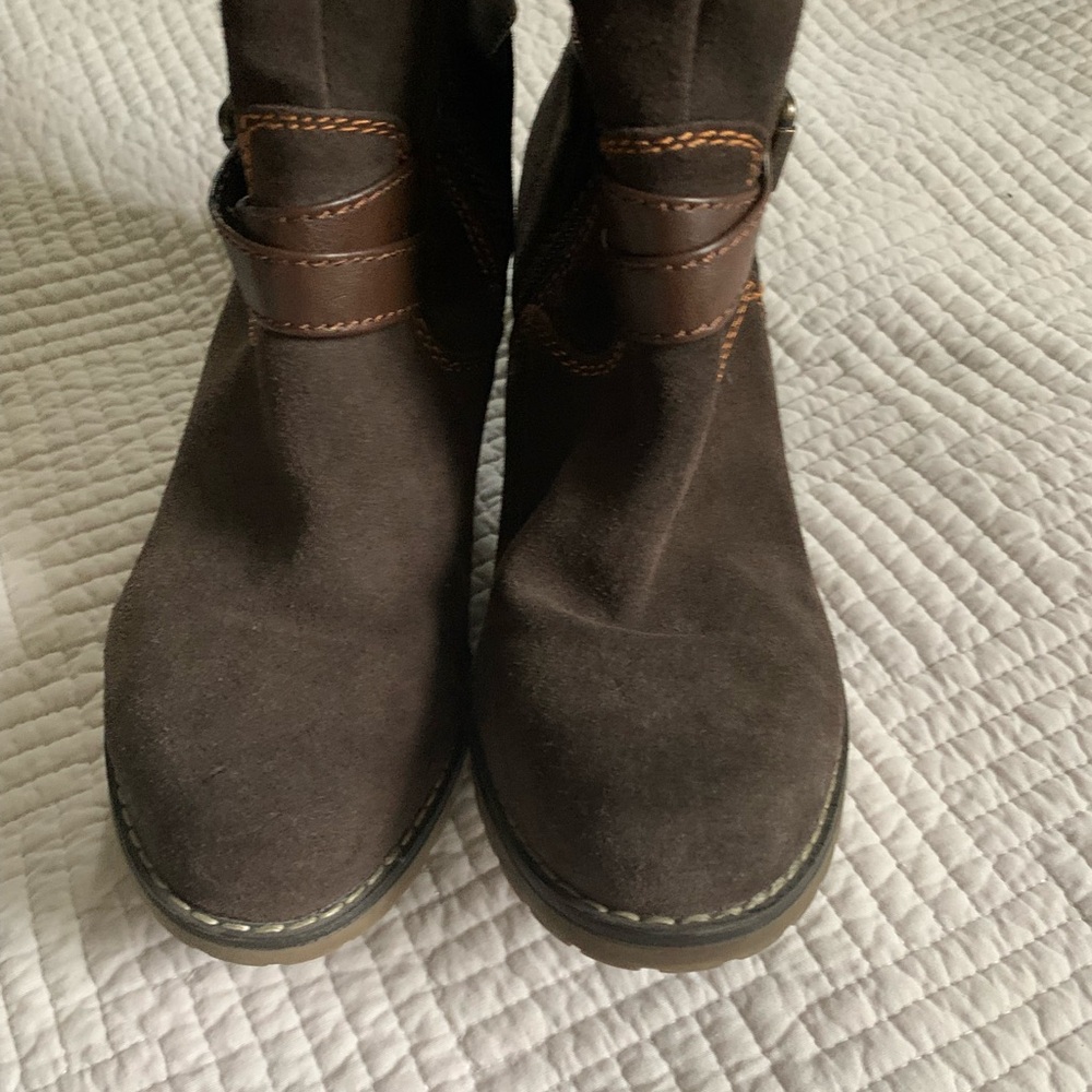 Cocoa Suede Boots Like New Condition Size 6 - image 1